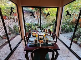 Mi Casa Su Casa