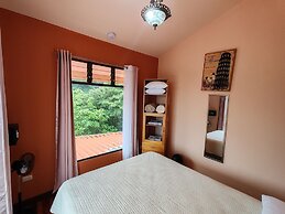 Mi Casa Su Casa
