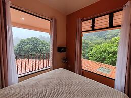 Mi Casa Su Casa