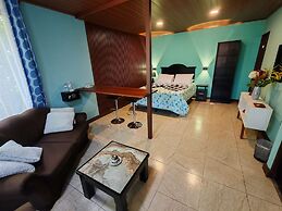 Mi Casa Su Casa