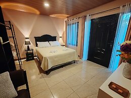 Mi Casa Su Casa