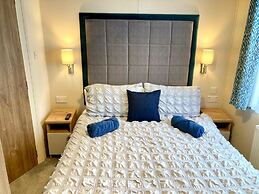 Luxurious Comfort at 102, Duckpool Lodge in Bude
