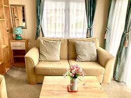 Luxurious Comfort at 102, Duckpool Lodge in Bude