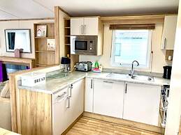 Luxurious Comfort at 102, Duckpool Lodge in Bude