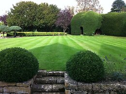 Abbots Grange Manor House
