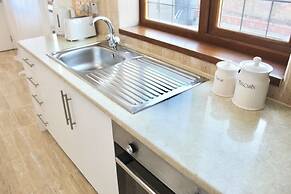 Cosy studio near NEC BHX Resorts World