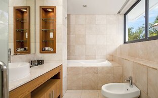 Abogo Da Nang OceanFront Luxury Villa