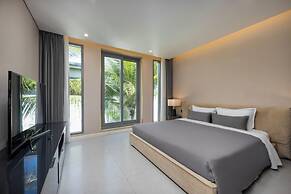 Abogo Da Nang OceanFront Luxury Villa