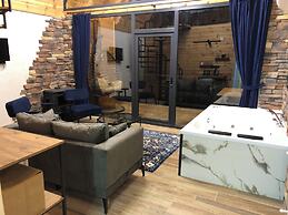 Walnut Bungalow