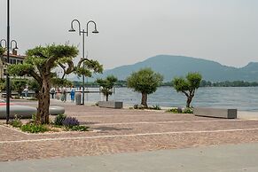 Angelina s House in Iseo