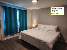 Tobermory Inn & Suites