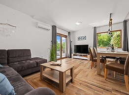 Holiday Home Mlačić