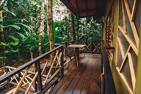 Buru Nature Hotel