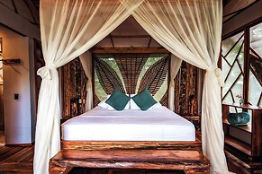 Buru Nature Hotel