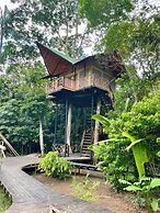 Buru Nature Hotel
