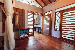 Buru Nature Hotel