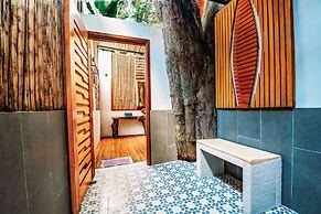 Buru Nature Hotel