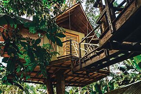 Buru Nature Hotel
