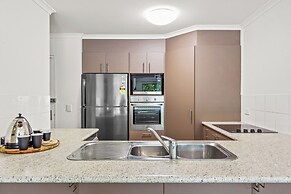 Spinnaker Apt 6- Mooloolaba Beach