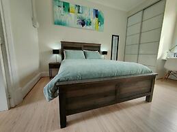 Smugglers Inn Studio Apartments