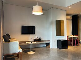 Talent Residence
