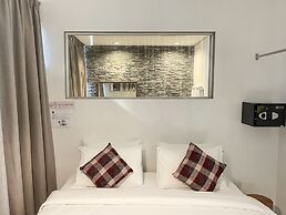 Talent Residence