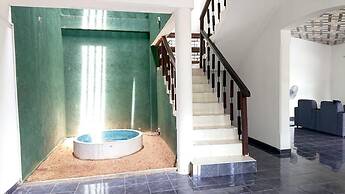 A A A Guest House