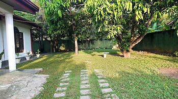 A A A Guest House