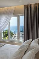 Ami Mar Hotel