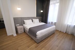 Ser in Hotel