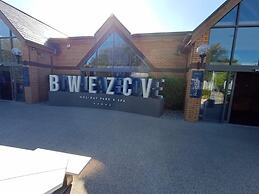 Sleeps 6, Pets Allowed & Free Parking