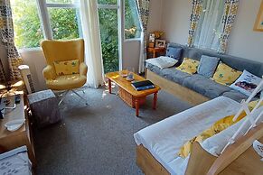 Sleeps 6, Pets Allowed & Free Parking