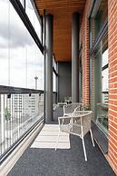 3BR Modern Loft Penthouse with Sauna & Parking