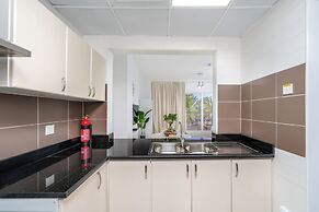 Marco Polo - Spacious Studio Lush View