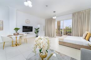Marco Polo - Spacious Studio Lush View