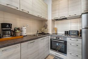 Apartment Maya by Litto