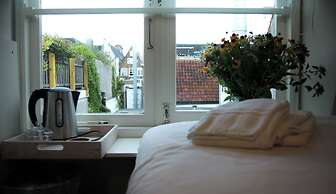 Hotel & Bar 55