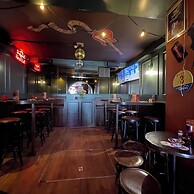 Hotel & Bar 55