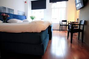 Hotel & Bar 55
