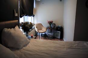 Hotel & Bar 55