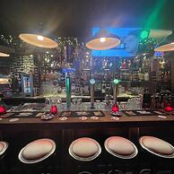 Hotel & Bar 55