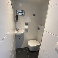 Hotel & Bar 55