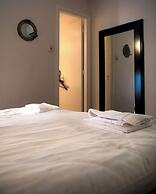 Hotel & Bar 55