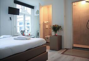 Hotel & Bar 55