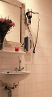 Hotel & Bar 55