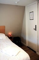 Hotel & Bar 55