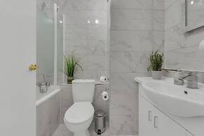 Queens Quay Mansion House Flat