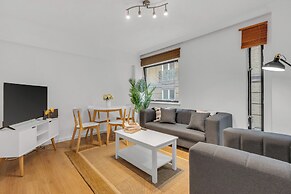 Queens Quay Mansion House Flat