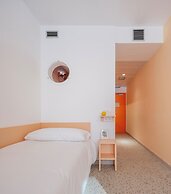 Valencia Tower