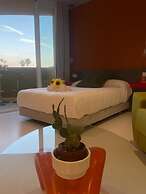 LaHola Glam Suites